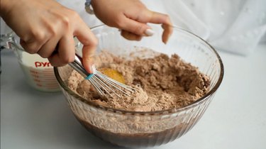 mixing chocolate cake mix