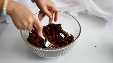 crumbling the cake scraps